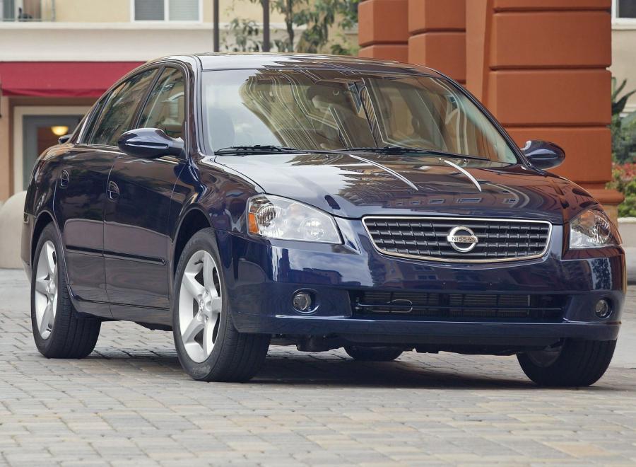  Nissan Altima 2002 года  (фото 14 из 14)
